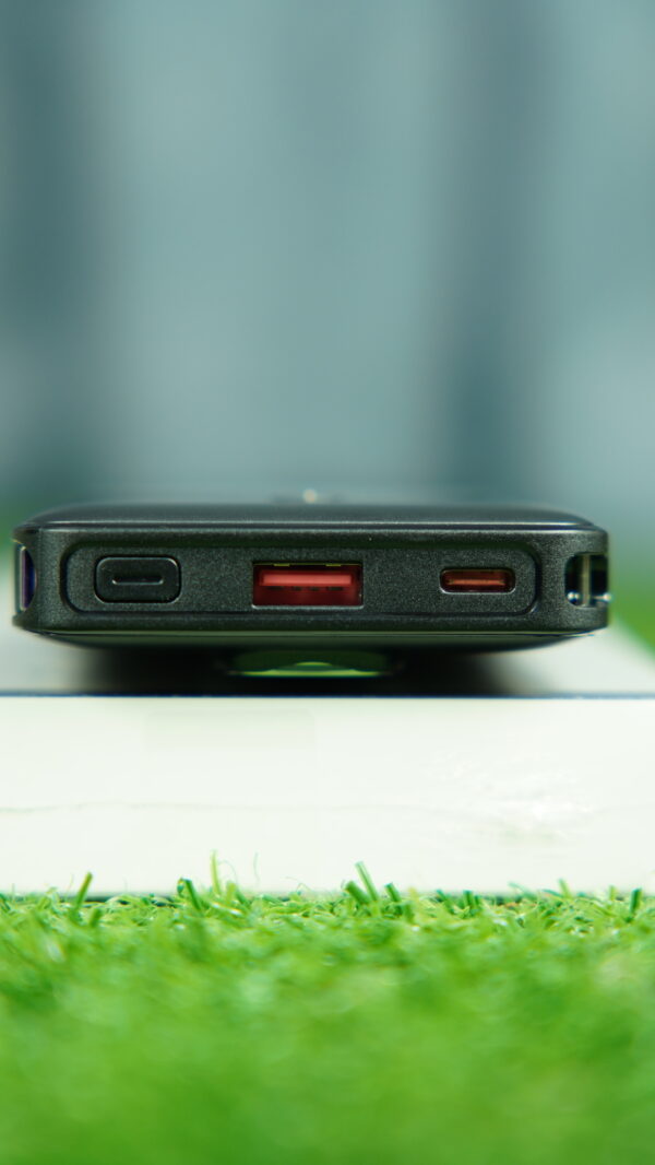 DSC01286.JPG RECRSI PB-057 Wireless Power Bank